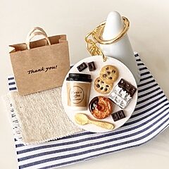 ワッフルプレートのキーホルダー | ミニチュアフードコレクション